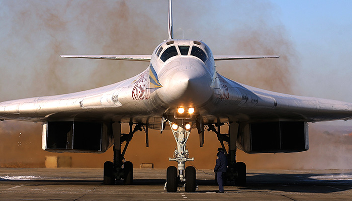 В России возрождается производство ракетоносца Ту-160