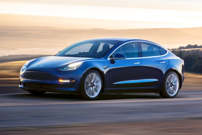 Тесла отодвигает дату поставки Model 3 из-за увеличения количества заказов