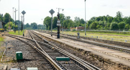 Объем перевозки грузов по железным дорогам Латвии упал на 15%