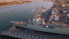 Спуск на воду ракетного эсминца Брисбен класса Хобарт ВМС Австралии