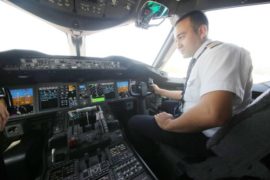Впервые Узбекистан начнет готовить пилотов гражданской авиации